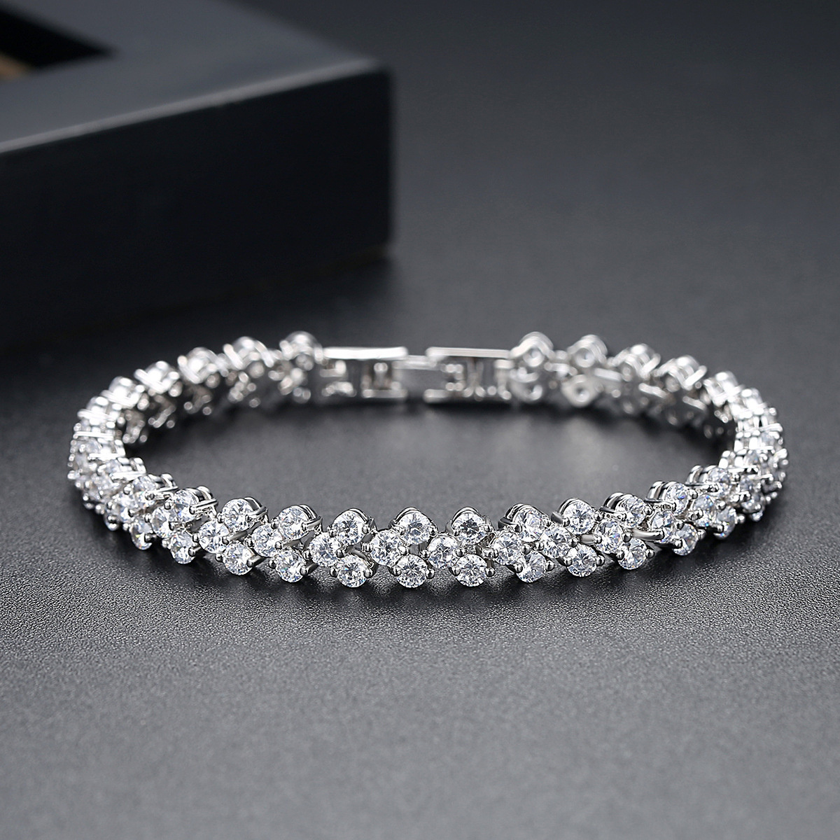 Women'S Accessories New Look - Luxury Full Moissanite Roman Tennis Bracelet