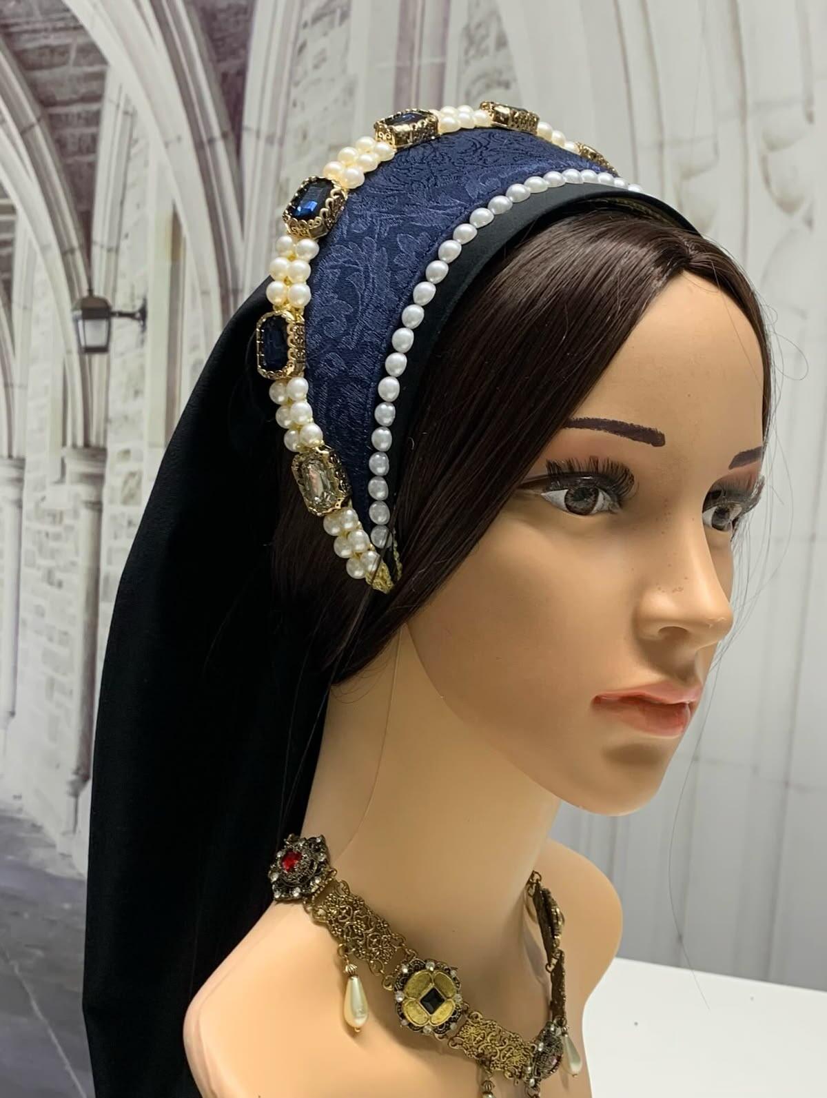 Vintage Women French Tudor Que - Women'S Vintage Accessories recensione e prezzo