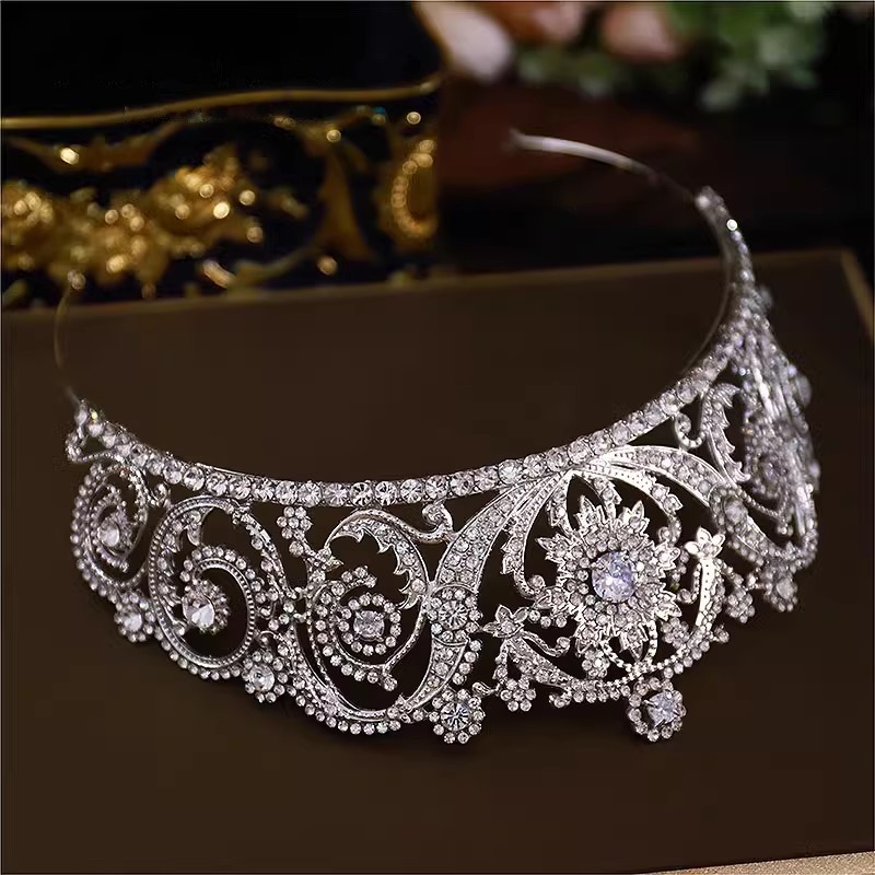 Baroque Princess Queen Cubic Z - Women Jewelry Accessories For Black Dress recensione e prezzo