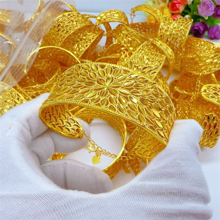 24K Gold Peacock Feather Women - Women'S Accessories New Look recensione e prezzo