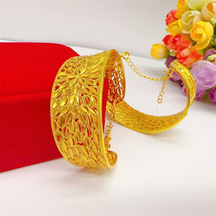 24K Gold Peacock Feather Women - Women'S Accessories New Look recensione e prezzo