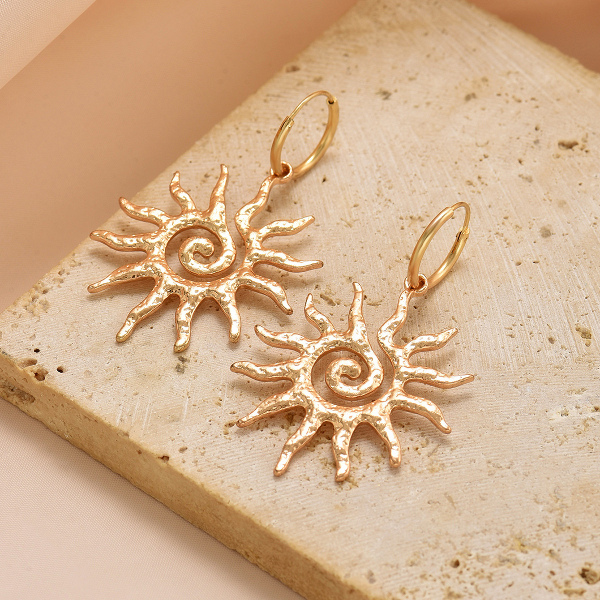 Sunflower Earrings Light Luxur - Women'S Accessories Online Shopping recensione e prezzo