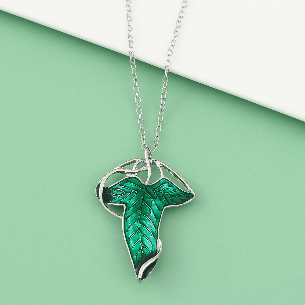 Vintage Green Leaf Pendant Nec - Women'S Vintage Accessories recensione e prezzo