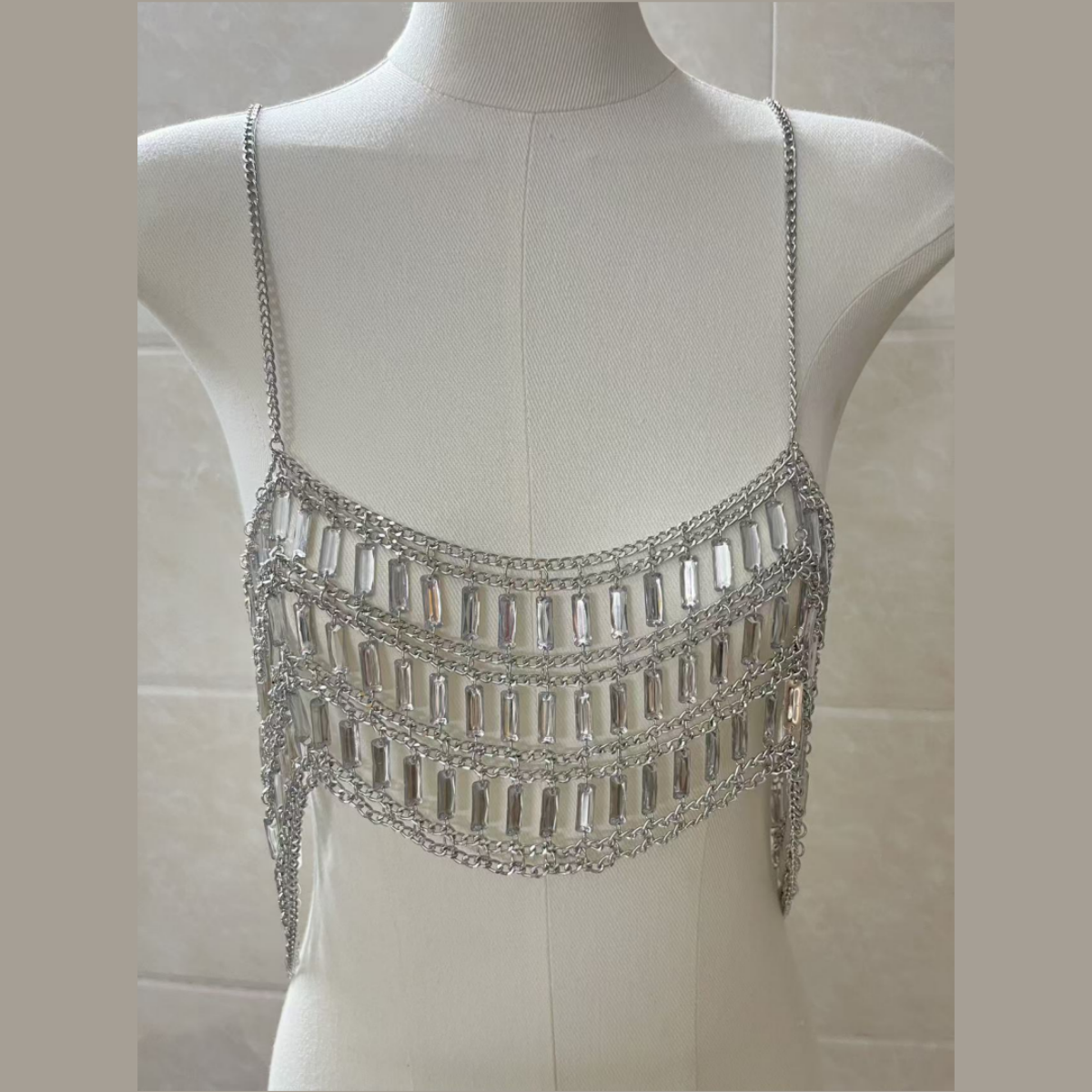 New Arrival Acrylic Sequins Ha - Layered Necklace Set recensione e prezzo