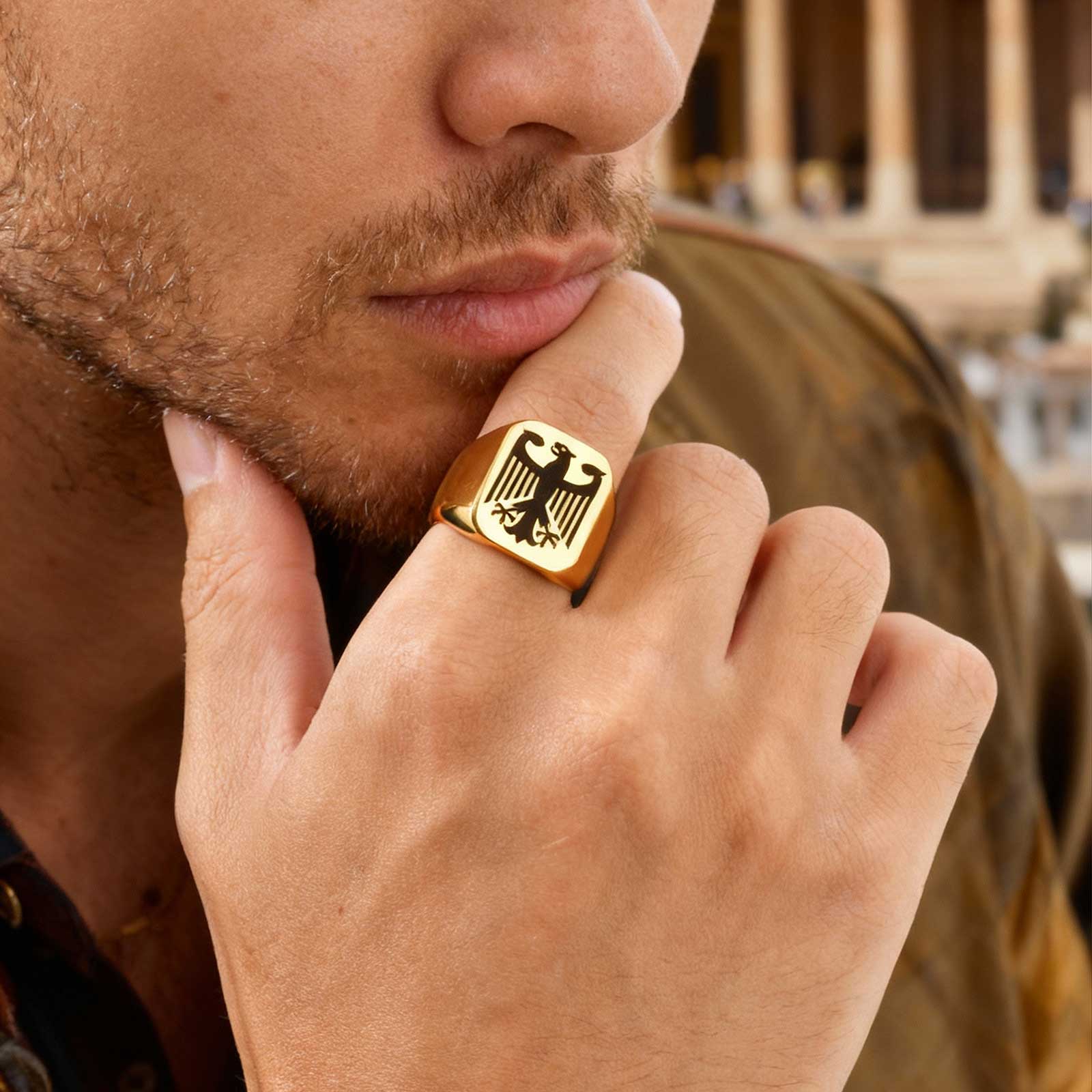 Custom Flying Hawk Eagle Ring  - Women Accessories Logo recensione e prezzo