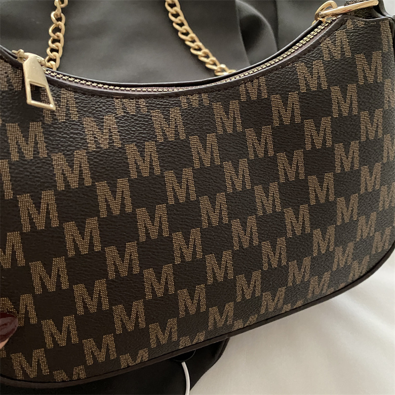 Vintage Style Square Handbag C - Women'S Accessories Purse recensione e prezzo
