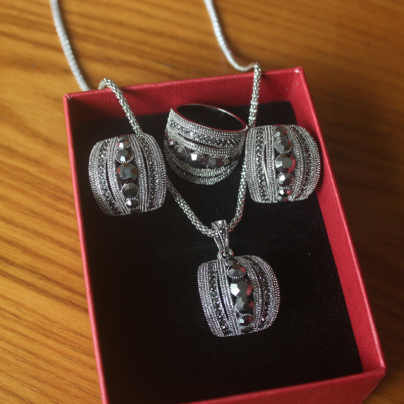 Size 6-10 Vintage Black Zircon - Women Jewelry Accessories For Black Dress recensione e prezzo